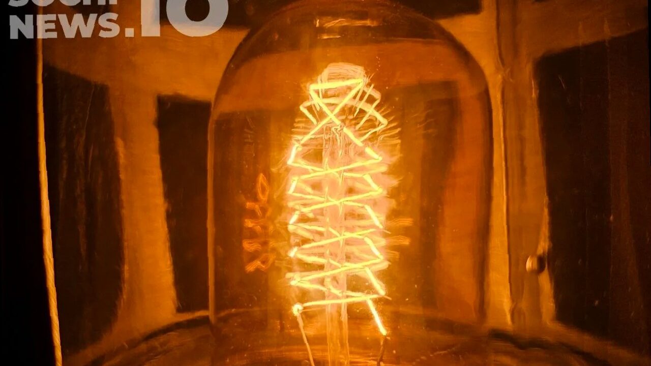 На ряде улиц Сочи возможны отключения электричества 25 марта